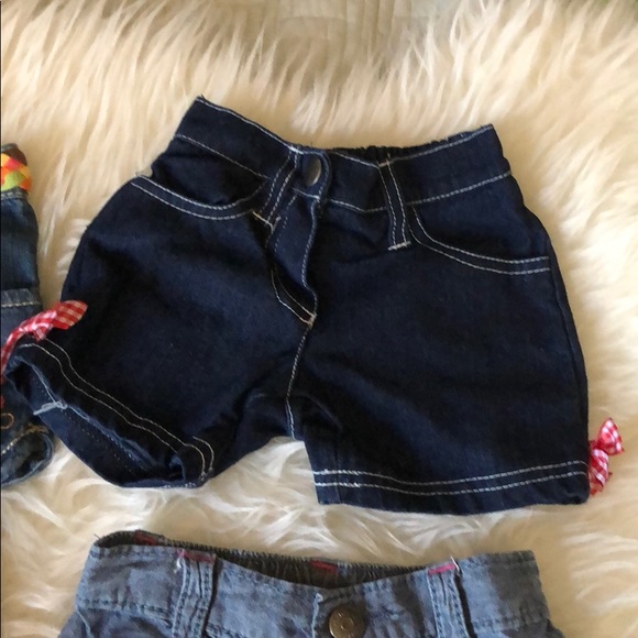 4 piece bundle 12 to 18 months shorts & Capri - Picture 3 of 8